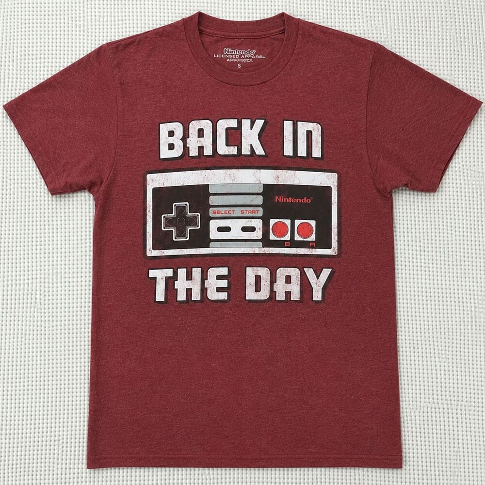 Nintendo NES Controller Back In The Day T-Shirt Men's Small Maroon Retro Gaming